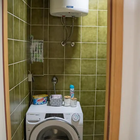 Cozy 'studio 3' Steps From Bascarsija * サラエヴォ