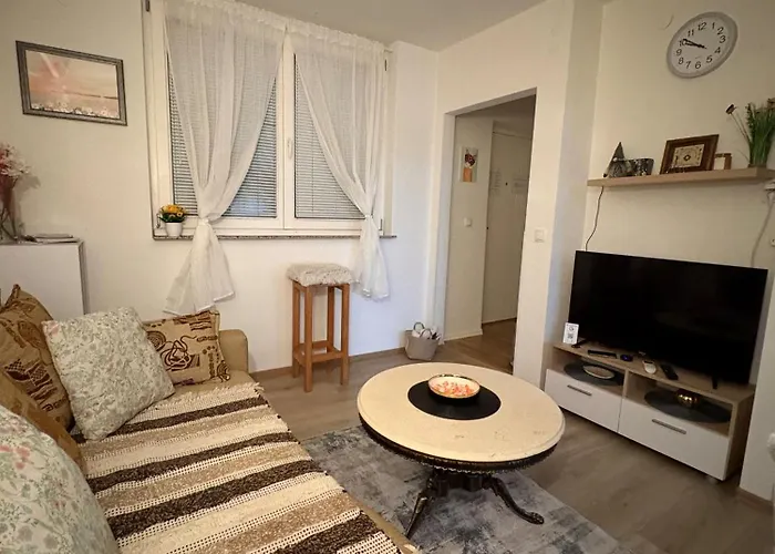 Peaceful Retreat 5min Walk To Bascarsija Appartamento Sarajevo